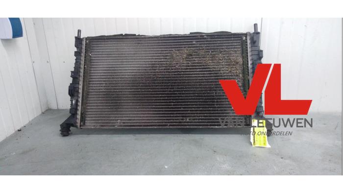 Used Radiator Ford Focus C-Max 1.8 16V Price € 16,00 Margin scheme offered by Van Leeuwen Auto Onderdelen