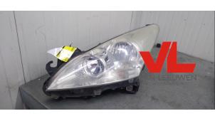 Used Headlight, left Peugeot 3008 I (0U/HU) 1.6 VTI 16V Price € 100,00 Margin scheme offered by Van Leeuwen Auto Onderdelen