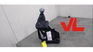 Used Gear-change mechanism Peugeot 3008 I (0U/HU) 1.6 VTI 16V Price € 65,00 Margin scheme offered by Van Leeuwen Auto Onderdelen