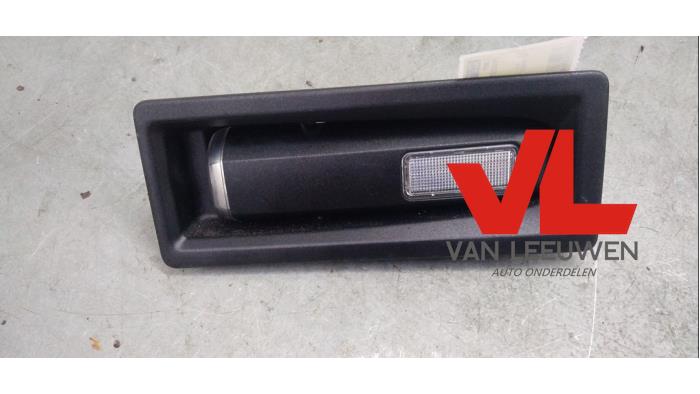 Gebrauchte Lampe Peugeot 3008 I (0U/HU) 1.6 VTI 16V Preis € 16,00 Margenregelung angeboten von Van Leeuwen Auto Onderdelen