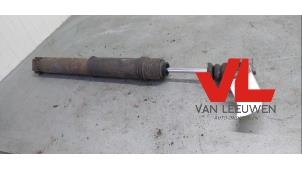 Used Rear shock absorber rod, left Peugeot 3008 I (0U/HU) 1.6 VTI 16V Price € 20,00 Margin scheme offered by Van Leeuwen Auto Onderdelen