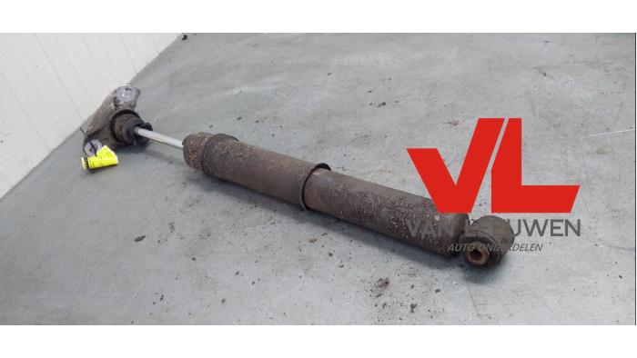 Rear shock absorber rod, right from a Peugeot 3008 I (0U/HU) 1.6 VTI 16V 2010