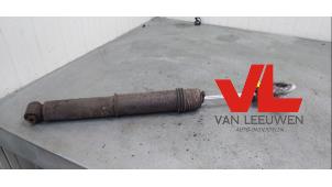 Used Rear shock absorber rod, right Peugeot 3008 I (0U/HU) 1.6 VTI 16V Price € 20,00 Margin scheme offered by Van Leeuwen Auto Onderdelen
