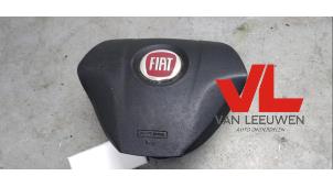 Gebrauchte Airbag links (Lenkrad) Fiat Doblo Cargo (263) 1.3 MJ 16V Euro 4 Preis € 60,50 Mit Mehrwertsteuer angeboten von Van Leeuwen Auto Onderdelen