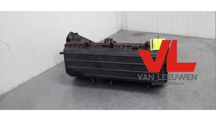Begagnade Luftfilterhus Kia Rio (DC22/24) 1.5 16V Pris € 16,00 Marginaltabell erbjuds av Van Leeuwen Auto Onderdelen