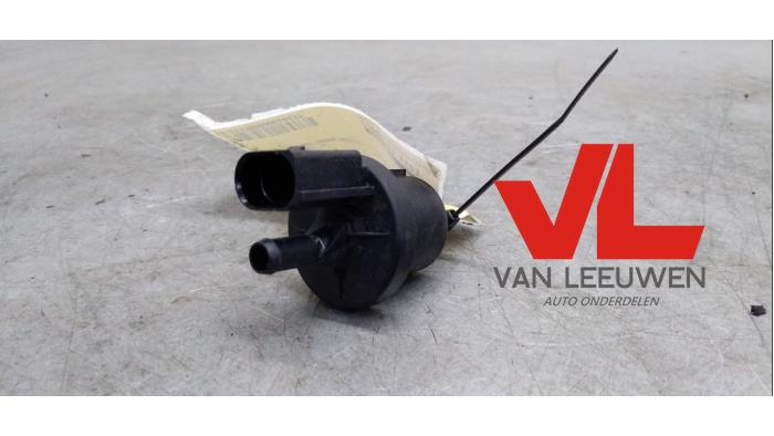 Begagnade Bränsletryckssensor Volkswagen Polo IV (9N1/2/3) 1.4 16V Pris € 8,00 Marginaltabell erbjuds av Van Leeuwen Auto Onderdelen