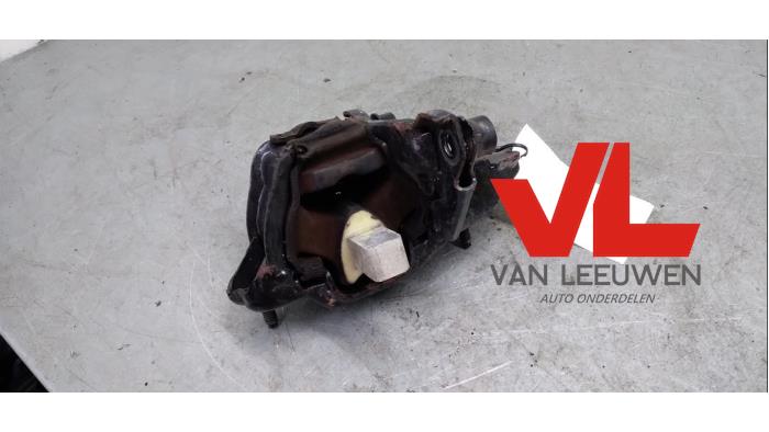Usagé Support moteur Volkswagen Polo IV (9N1/2/3) 1.4 16V Prix € 8,00 Règlement à la marge proposé par Van Leeuwen Auto Onderdelen