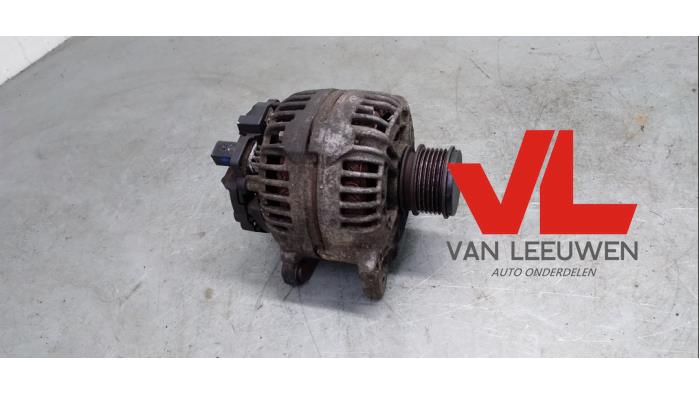 Used Dynamo Volkswagen Polo IV (9N1/2/3) 1.4 TDI 70 Price € 20,00 Margin scheme offered by Van Leeuwen Auto Onderdelen