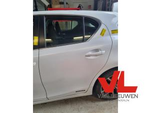 Begagnade Bakdörr, 4-dörrars, vänster Lexus CT 200h 1.8 16V Pris € 450,00 Marginaltabell erbjuds av Van Leeuwen Auto Onderdelen