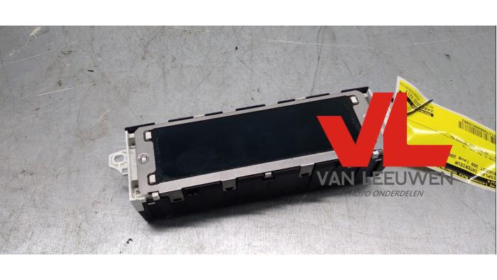 Begagnade Innerdisplay Peugeot 308 SW (4E/H) 1.6 16V THP 150 Pris € 12,00 Marginaltabell erbjuds av Van Leeuwen Auto Onderdelen