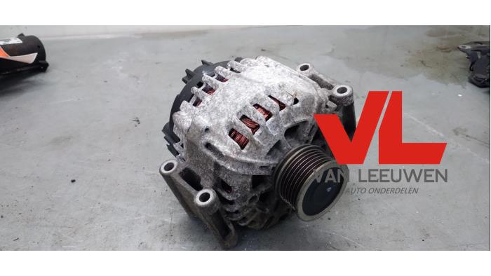 Begagnade Dynamo Volkswagen Passat Variant (3C5) 2.0 FSI 16V Pris € 25,00 Marginaltabell erbjuds av Van Leeuwen Auto Onderdelen