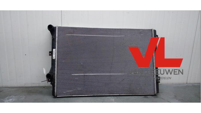 Usagé Radiateur Volkswagen Passat Variant (3C5) 2.0 FSI 16V Prix € 20,00 Règlement à la marge proposé par Van Leeuwen Auto Onderdelen