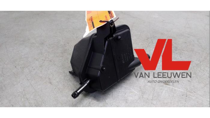Gebrauchte Lenkkraftverstärker Ölbehälter Volkswagen Golf IV Variant (1J5) 1.6 Preis € 4,00 Margenregelung angeboten von Van Leeuwen Auto Onderdelen