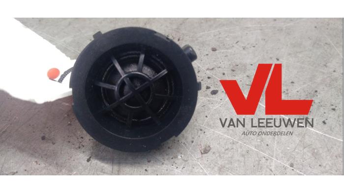 Begagnade Diskanthögtalare Chevrolet Aveo (300) 1.3 D 16V Pris € 8,00 Marginaltabell erbjuds av Van Leeuwen Auto Onderdelen