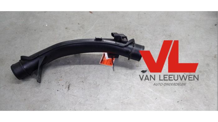 Gebrauchte Intercooler Rohr Peugeot 5008 I (0A/0E) 1.6 THP 16V Preis € 20,00 Margenregelung angeboten von Van Leeuwen Auto Onderdelen