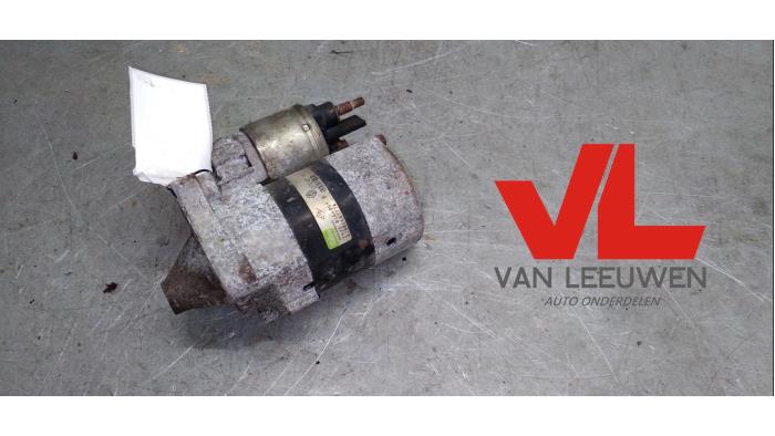 Used Starter Renault Megane II (BM/CM) 1.6 16V Price € 18,00 Margin scheme offered by Van Leeuwen Auto Onderdelen