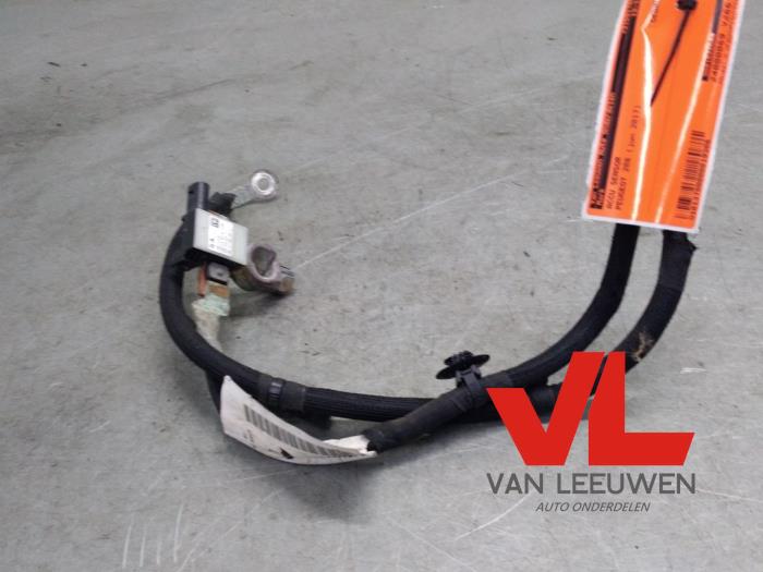 Begagnade Batterisensor Peugeot 208 I (CA/CC/CK/CL) 1.2 Vti 12V PureTech 82 Pris € 14,00 Marginaltabell erbjuds av Van Leeuwen Auto Onderdelen