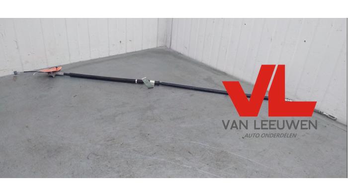 Usagé Câble frein à main Ssang Yong Kyron 2.0 M 200 Xdi 16V 4x2 Prix € 36,00 Règlement à la marge proposé par Van Leeuwen Auto Onderdelen
