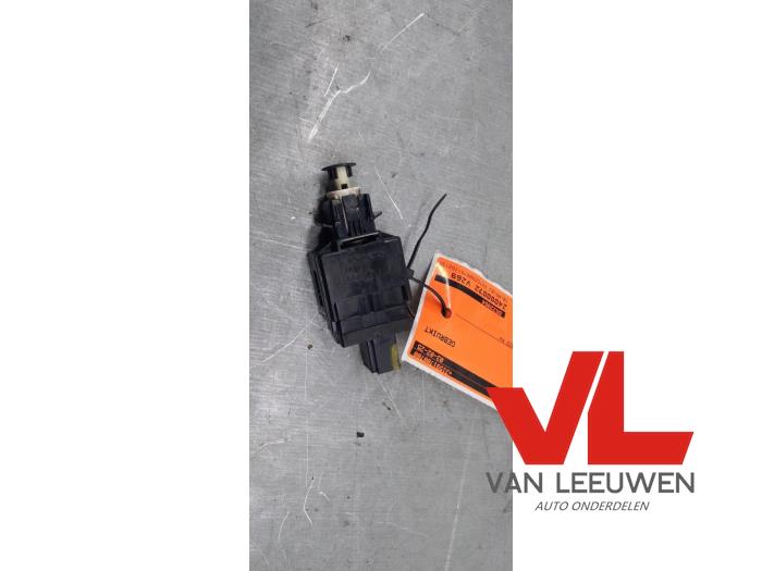 Brake pedal sensor switch