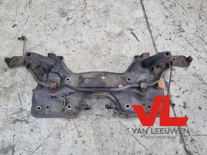 Usados Subchasis Fiat Grande Punto (199) 1.4 16V Precio € 70,00 Norma de margen ofrecido por Van Leeuwen Auto Onderdelen