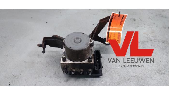 Begagnade ABS-pump Subaru Forester (SG) 2.0 16V X Pris € 70,00 Marginaltabell erbjuds av Van Leeuwen Auto Onderdelen