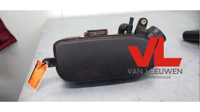 Begagnade Luftfilterhus Subaru Forester (SG) 2.0 16V X Pris € 25,00 Marginaltabell erbjuds av Van Leeuwen Auto Onderdelen