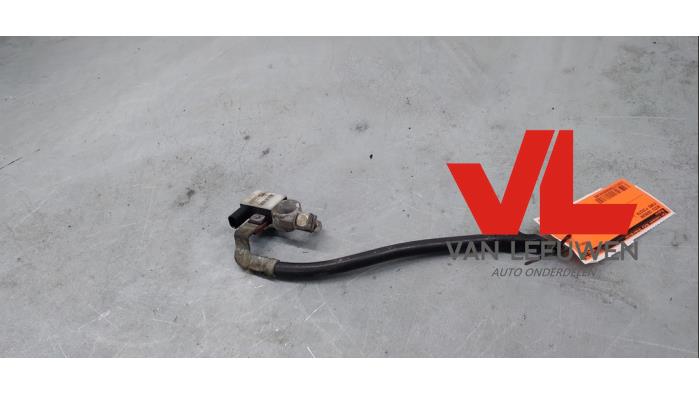 Begagnade Batterisensor Ford Fiesta 6 (JA8) 1.0 Ti-VCT 12V 65 Pris € 15,00 Marginaltabell erbjuds av Van Leeuwen Auto Onderdelen