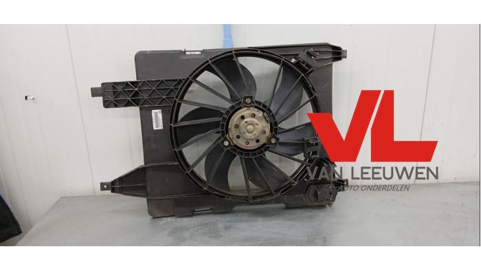 Gebrauchte Kühlerventilator Renault Scénic II (JM) 1.6 16V Preis € 30,00 Margenregelung angeboten von Van Leeuwen Auto Onderdelen