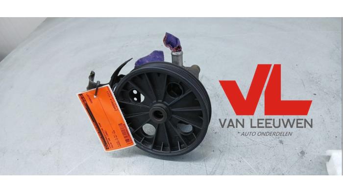 Usagé Pompe de direction Volvo V40 (VW) 2.0 16V Prix € 35,00 Règlement à la marge proposé par Van Leeuwen Auto Onderdelen