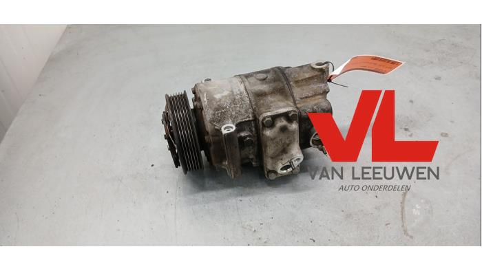 Usagé Pompe clim Volkswagen Passat Variant (3C5) 2.0 TDI 16V 140 Prix € 45,00 Règlement à la marge proposé par Van Leeuwen Auto Onderdelen