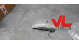 Nowe Szyba lusterka lewego Iveco Daily Cena € 13,00 Z VAT oferowane przez Van Leeuwen Auto Onderdelen