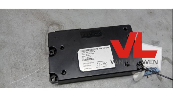 Używane Modul Bluetooth Ford Grand C-Max (DXA) 1.0 Ti-VCT EcoBoost 12V 125 Cena € 30,00 Procedura marży oferowane przez Van Leeuwen Auto Onderdelen