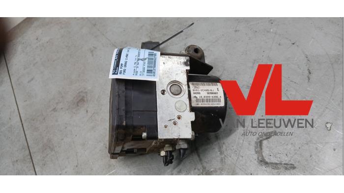 Używane Pompa ABS Ford Grand C-Max (DXA) 1.0 Ti-VCT EcoBoost 12V 125 Cena € 59,99 Procedura marży oferowane przez Van Leeuwen Auto Onderdelen