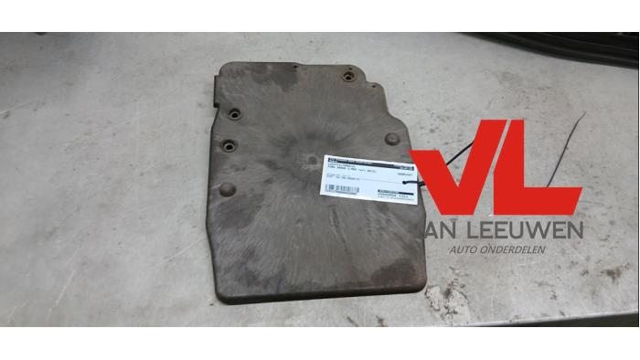 Begagnade Luftfilterhus Ford Grand C-Max (DXA) 1.0 Ti-VCT EcoBoost 12V 125 Pris € 10,00 Marginaltabell erbjuds av Van Leeuwen Auto Onderdelen