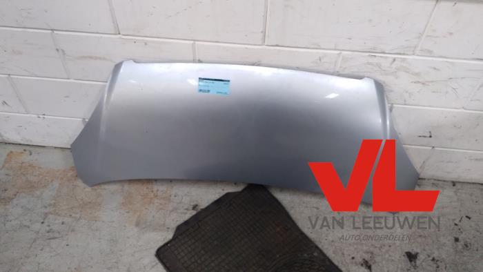 Używane Maska Daihatsu Cuore (L251/271/276) 1.0 12V DVVT Cena € 40,00 Procedura marży oferowane przez Van Leeuwen Auto Onderdelen