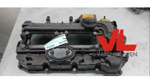 Ventildeckel van een BMW 5 serie Touring (F11) 528i 16V 2012