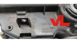 Ventildeckel van een BMW 5 serie Touring (F11) 528i 16V 2012