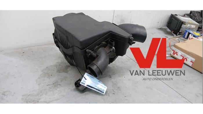 Begagnade Luftfilterhus Ford Focus 3 1.0 Ti-VCT EcoBoost 12V 125 Pris € 25,00 Marginaltabell erbjuds av Van Leeuwen Auto Onderdelen