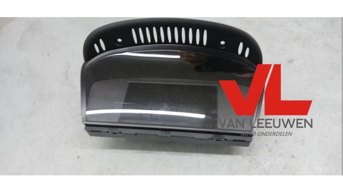 Begagnade Innerdisplay BMW 3 serie Touring (E91) 318i 16V Pris € 95,00 Marginaltabell erbjuds av Van Leeuwen Auto Onderdelen