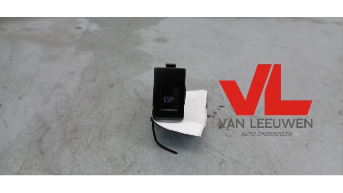 Begagnade Luftare Volkswagen New Beetle (9C1/9G1) 1.6 Pris € 5,00 Marginaltabell erbjuds av Van Leeuwen Auto Onderdelen