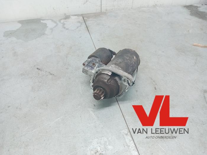 Used Starter Volkswagen New Beetle (9C1/9G1) 1.6 Price € 24,99 Margin scheme offered by Van Leeuwen Auto Onderdelen