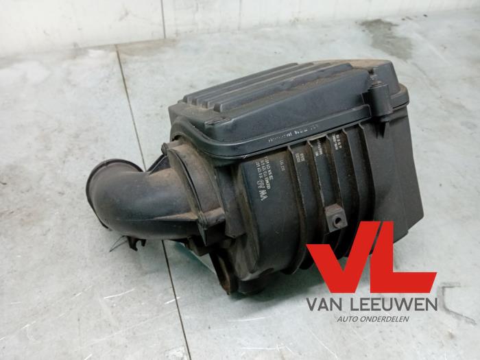 Begagnade Luftfilterhus Volkswagen Caddy III (2KA,2KH,2CA,2CH) 2.0 Ecofuel Pris € 30,00 Marginaltabell erbjuds av Van Leeuwen Auto Onderdelen