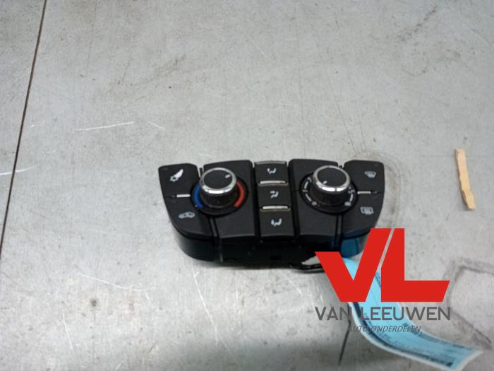 Begagnade Värmeelement Opel Astra J Sports Tourer (PD8/PE8/PF8) 1.6 CDTI 16V Pris € 15,00 Marginaltabell erbjuds av Van Leeuwen Auto Onderdelen