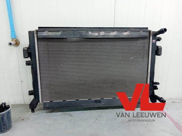 Usagé Radiateur Audi A3 Sportback (8PA) 1.4 TFSI 16V Prix € 30,00 Règlement à la marge proposé par Van Leeuwen Auto Onderdelen