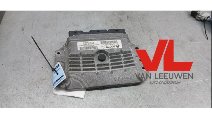 Used Engine management computer Renault Megane II (BM/CM) 1.6 16V Price € 25,00 Margin scheme offered by Van Leeuwen Auto Onderdelen