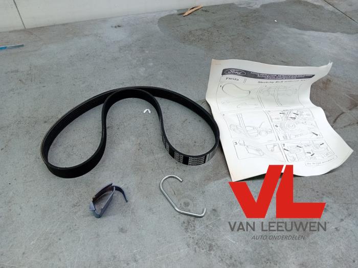 Nowe Pas klinowy Ford Focus Cena € 24,20 Z VAT oferowane przez Van Leeuwen Auto Onderdelen