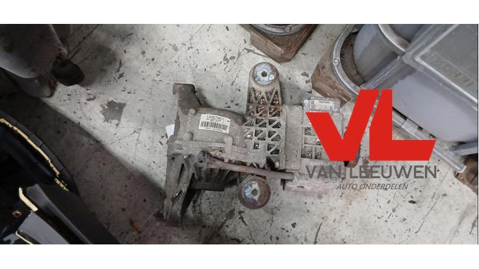 Gebrauchte Differential hinten Opel Insignia 2.8 V6 Turbo 24V 4x4 Ecotec Preis € 1.250,00 Margenregelung angeboten von Van Leeuwen Auto Onderdelen
