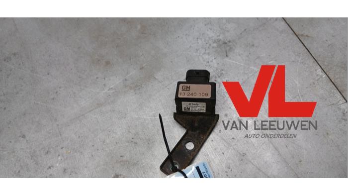Begagnade Sensor (övriga) Opel Insignia 2.8 V6 Turbo 24V 4x4 Ecotec Pris € 45,00 Marginaltabell erbjuds av Van Leeuwen Auto Onderdelen