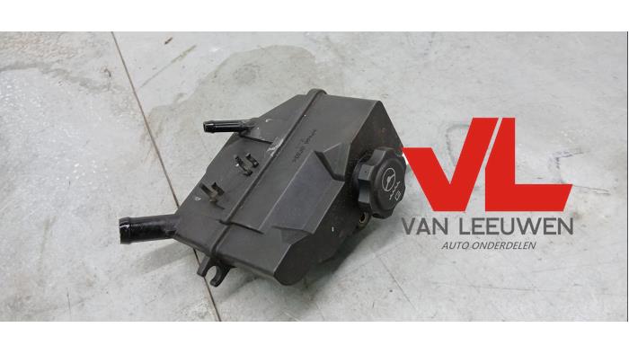 Begagnade Styrservotank Opel Insignia 2.8 V6 Turbo 24V 4x4 Ecotec Pris € 20,00 Marginaltabell erbjuds av Van Leeuwen Auto Onderdelen