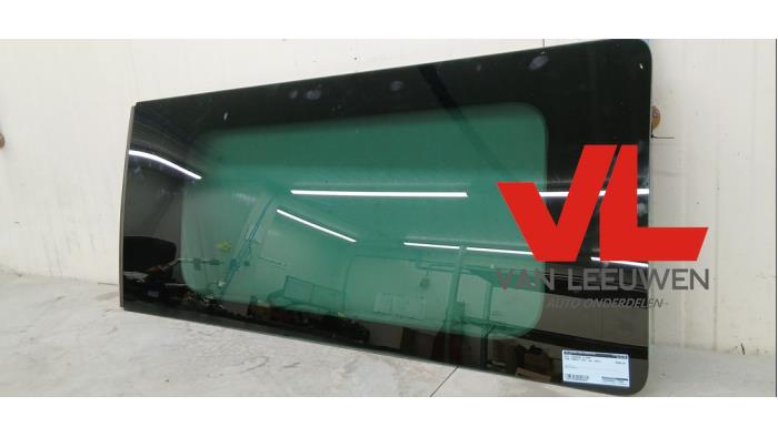 Usados Ventanilla de puerta de carga lateral Ford Transit Custom 2.2 TDCi 16V Precio € 181,50 IVA incluido ofrecido por Van Leeuwen Auto Onderdelen